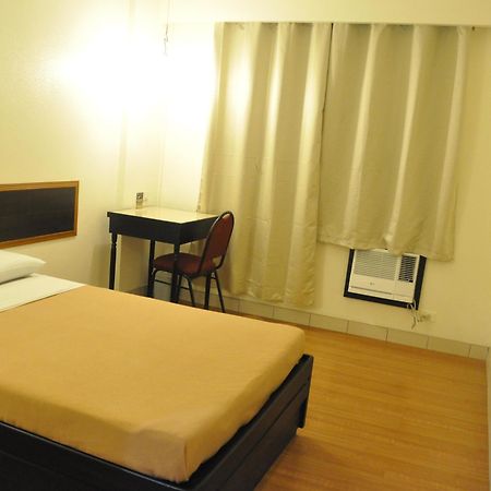 Iloilo Midtown Hotel Bagian luar foto